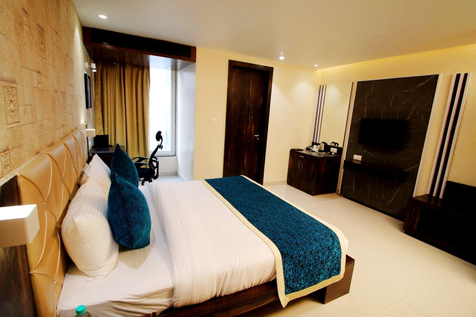 Pinnacle By Click Hotels, Lucknow Esterno foto
