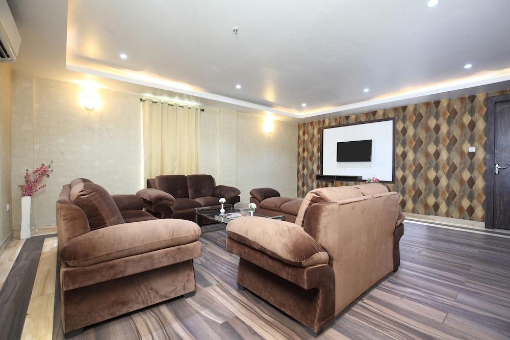 Pinnacle By Click Hotels, Lucknow Esterno foto