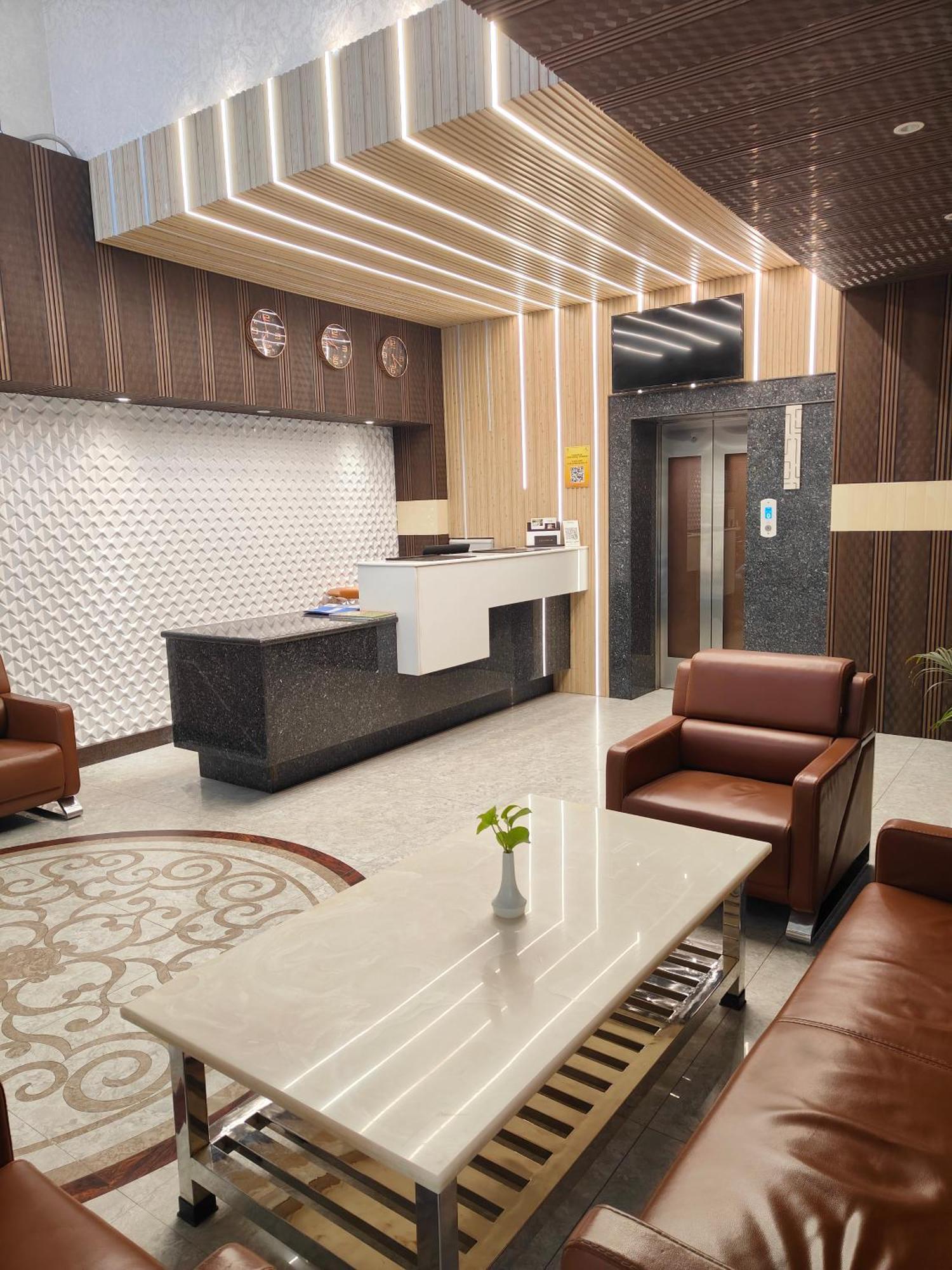 Pinnacle By Click Hotels, Lucknow Esterno foto