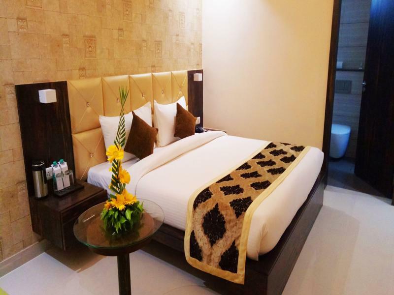 Pinnacle By Click Hotels, Lucknow Esterno foto