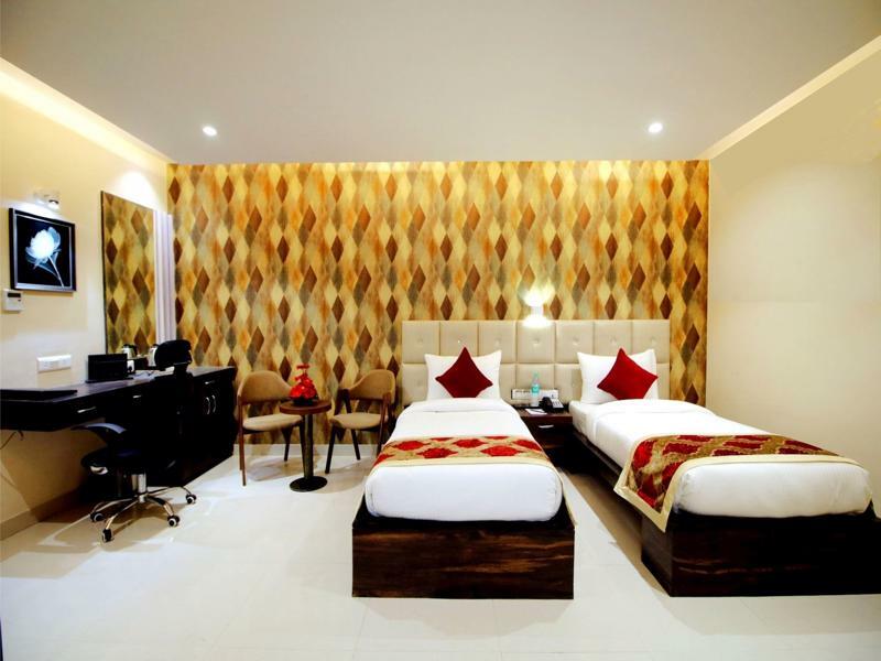 Pinnacle By Click Hotels, Lucknow Esterno foto