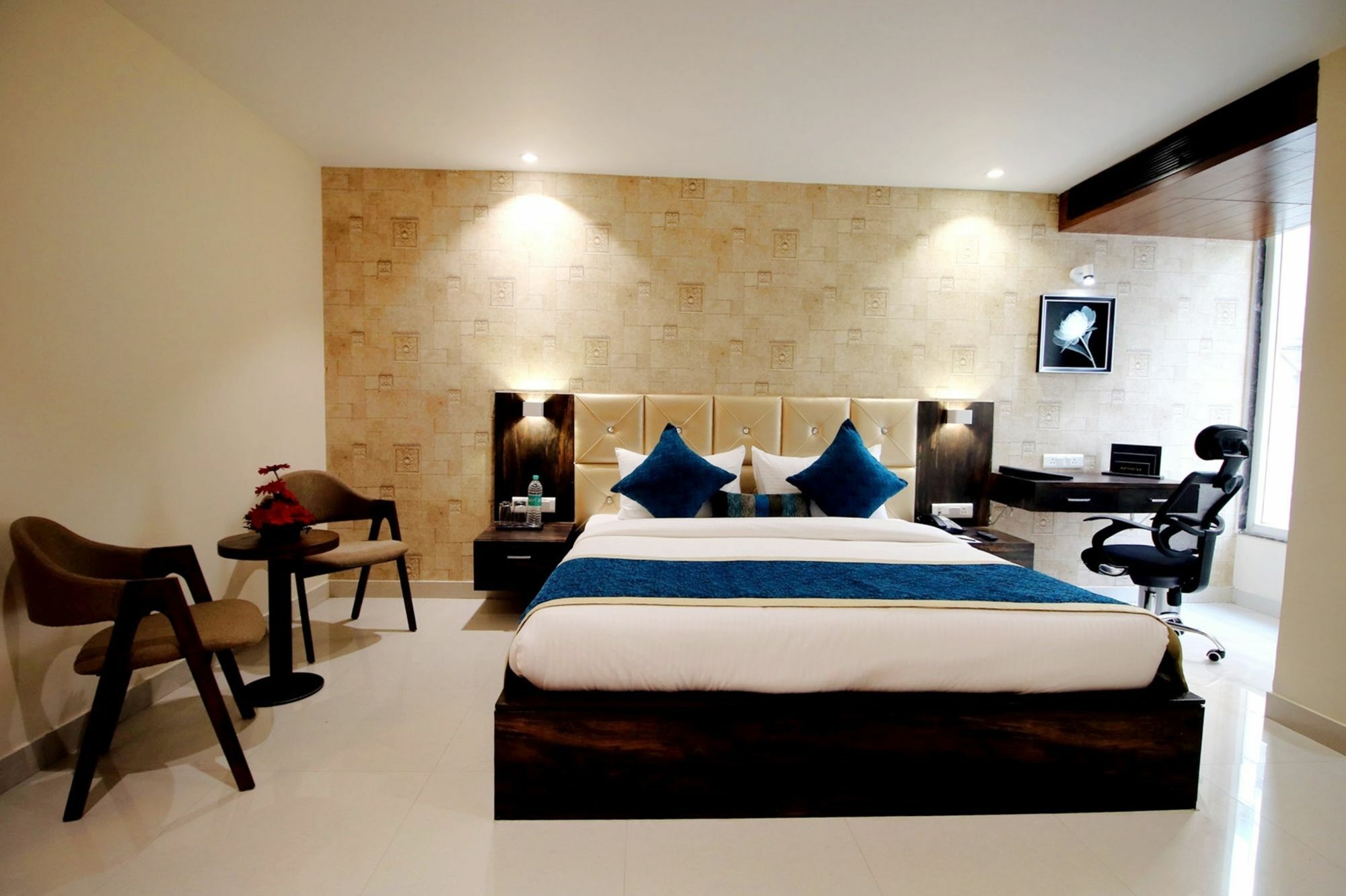 Pinnacle By Click Hotels, Lucknow Esterno foto