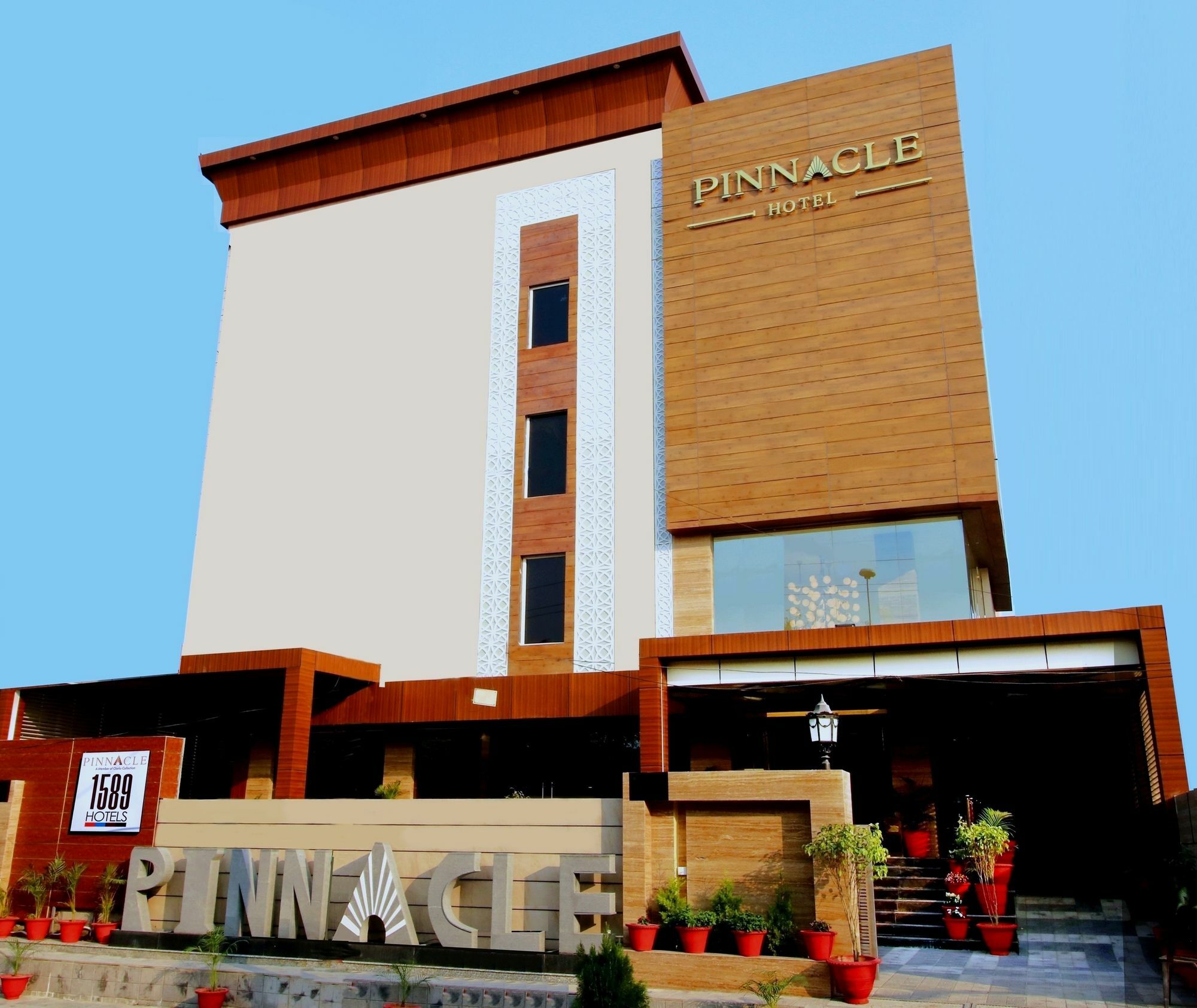 Pinnacle By Click Hotels, Lucknow Esterno foto