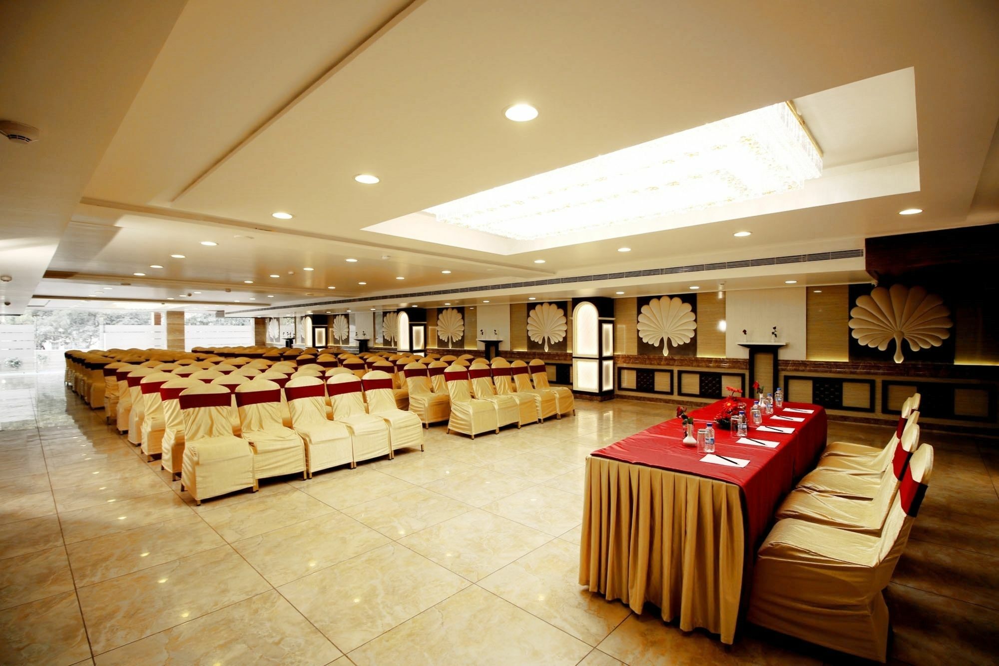 Pinnacle By Click Hotels, Lucknow Esterno foto