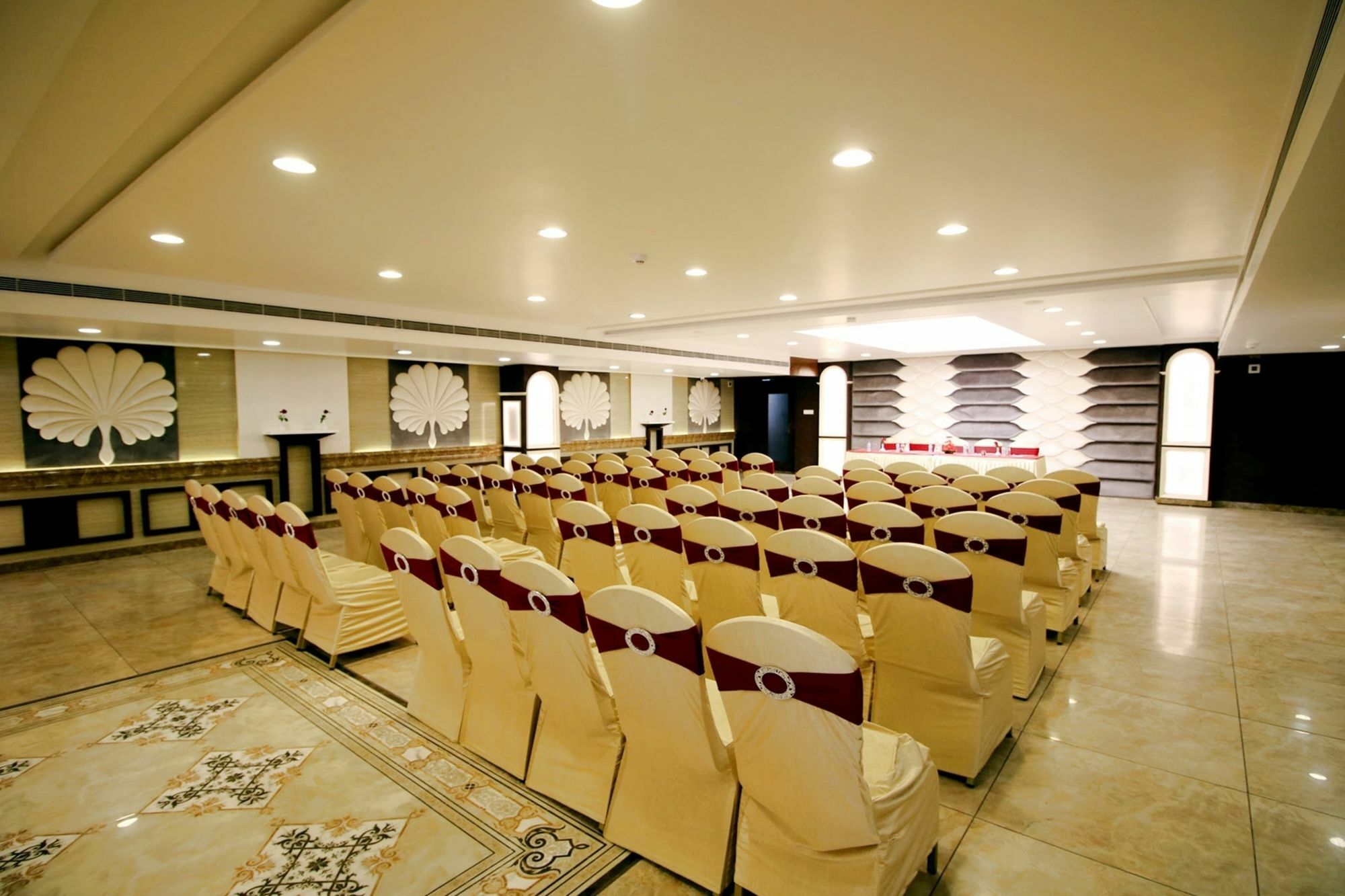 Pinnacle By Click Hotels, Lucknow Esterno foto